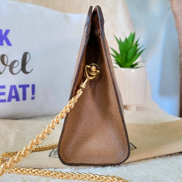 Very Cute ❤Authentic GUCCI Clutch Crossbody/Shoulder - Picture 9 of 16